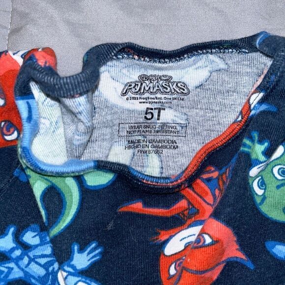 5t pj masks two piece pajama-see photos - Picture 3 of 4